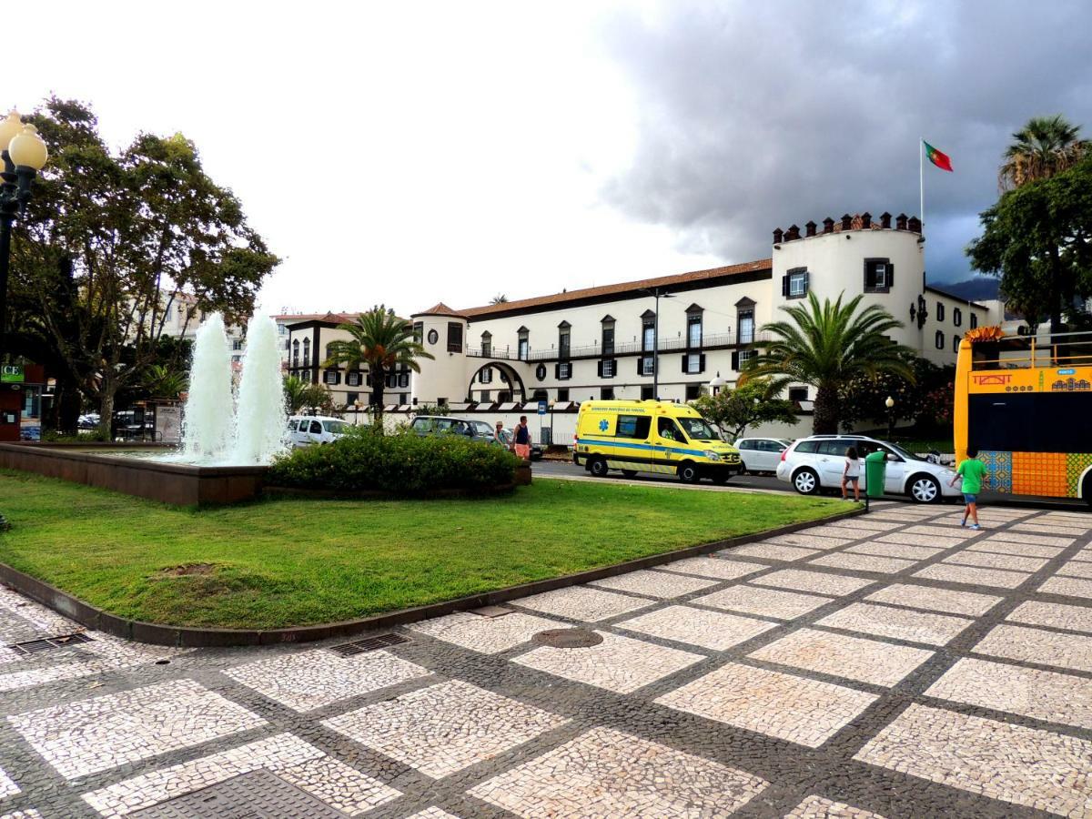 Villa Old Town House Madeira à Funchal  Extérieur photo